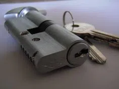 East Elmhurst NY Locksmith Store East Elmhurst, NY 347-380-4583 - broken-key-extraction